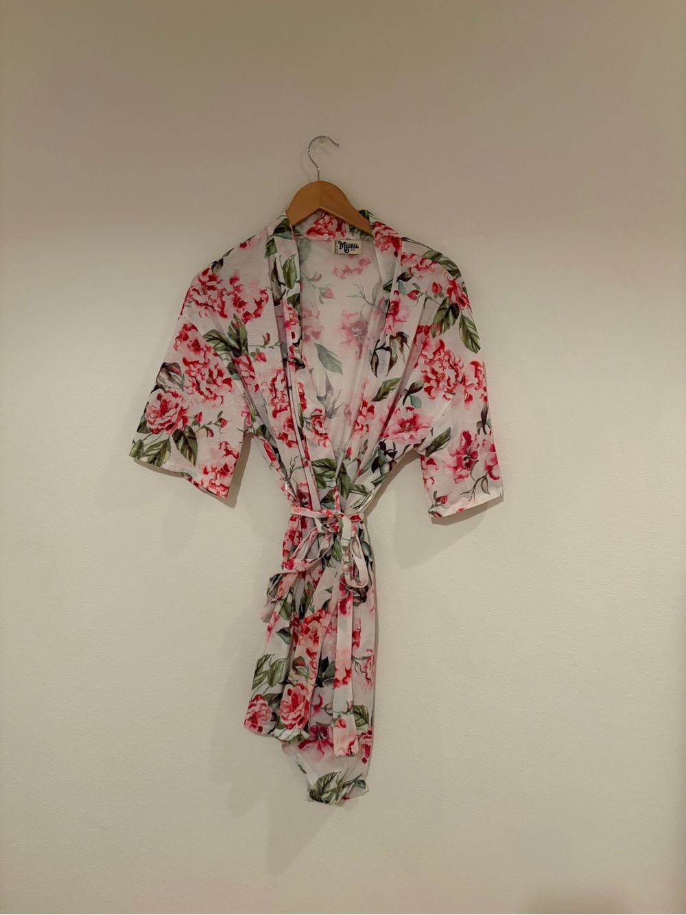 Show Me Your MuMu White Floral Satin Short Robe